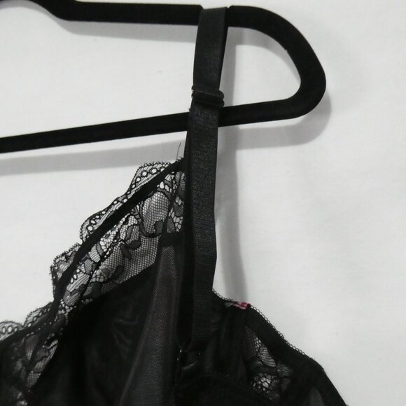 TORRID CURVE | size 2 | Elegant Floral Lace Bra With Rose Design | Underwire - Picture 16 of 16